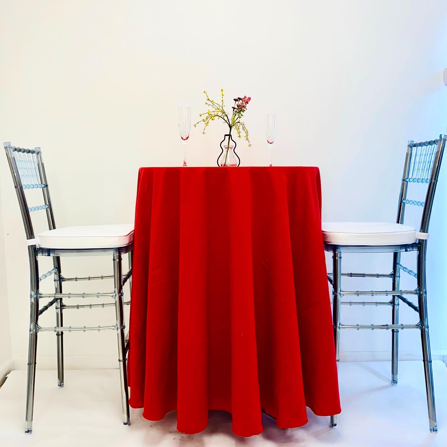 Tablecloth Cocktail High-top